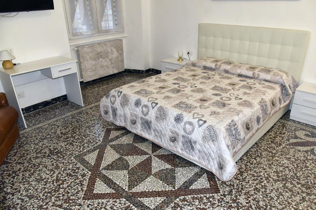 Katiuscia'S Little Corner Apartment La Spezia Exterior photo